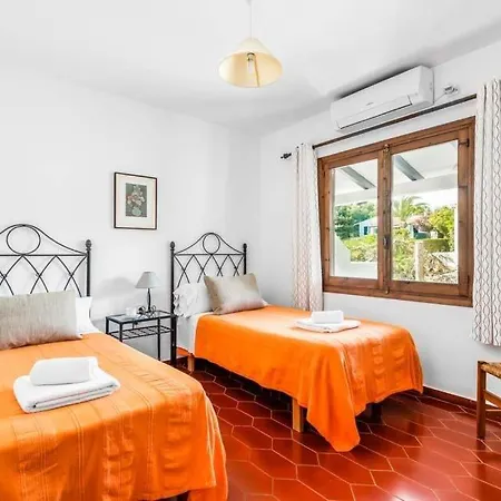 别墅 Binibequer Vell Sleeps 9 Pool Air Con Wifi