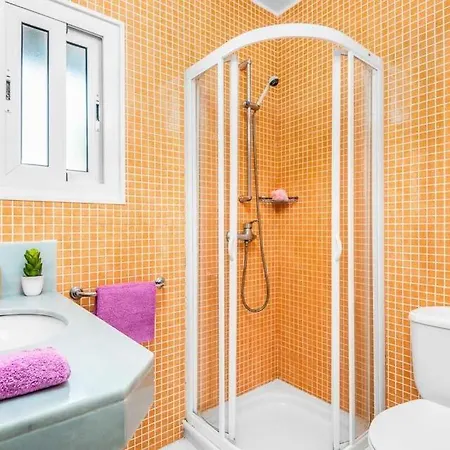 Villa Binibequer Vell Sleeps 9 Pool Air Con Wifi